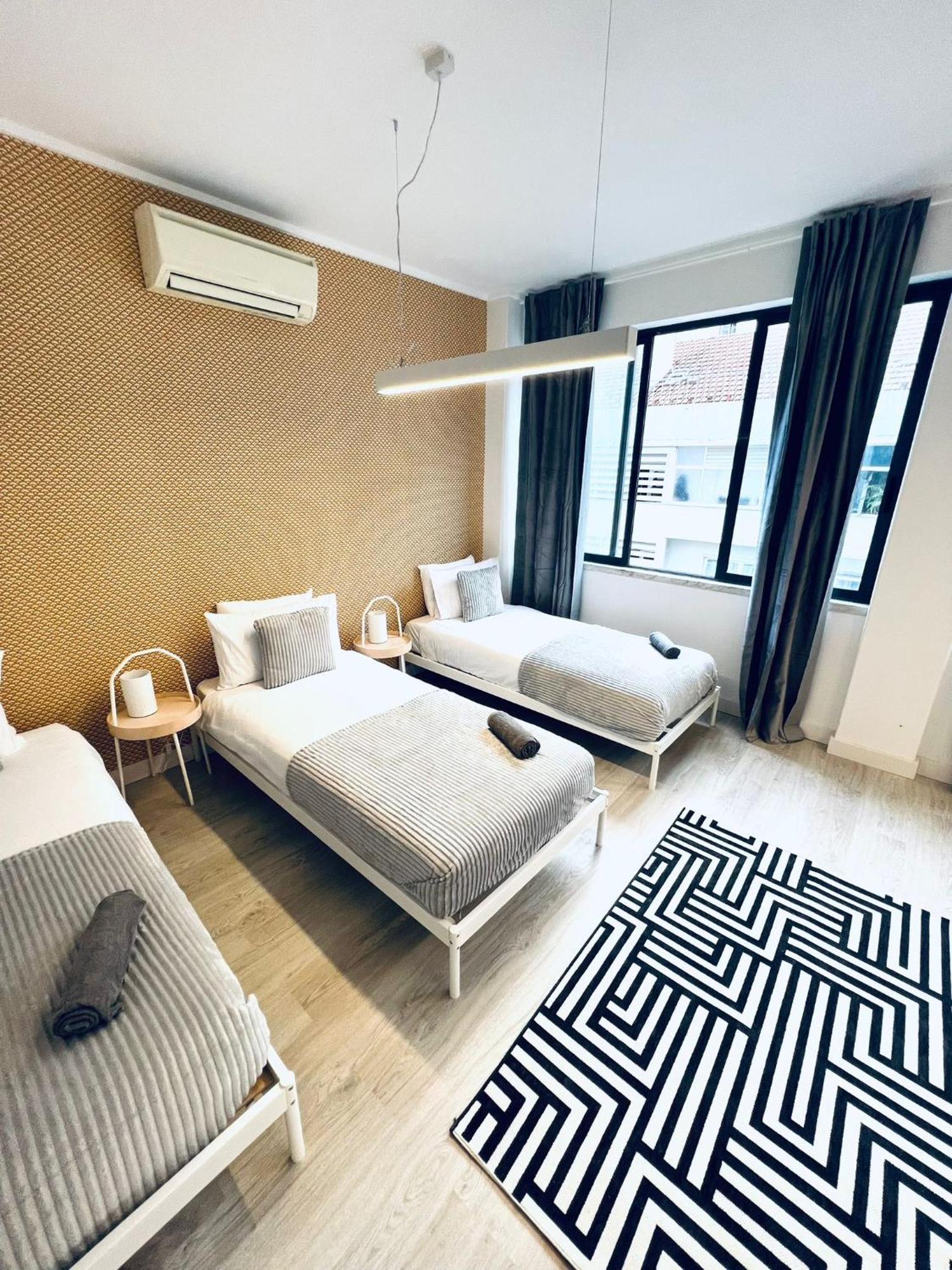 Hostal Luxury Rooms, Ideal For Tourists *